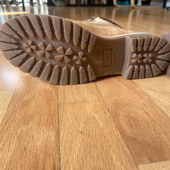 Will’s vegan shoes (timberland style) 🌳 - Picture 3 of 6